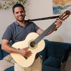 בעז עמירה 
